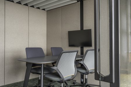 Why a Meeting Room Matters for Your Client Meetings